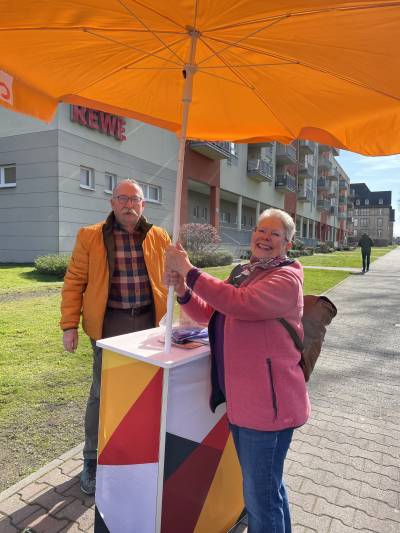 Mit Freude und vollem Engagement, auch wenn es mal etwas windiger ist... - Mit Freude und vollem Engagement, auch wenn es mal etwas windiger ist...
